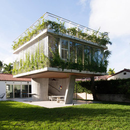 Small sun path house
