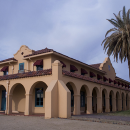 Small kelso depot 2303567168