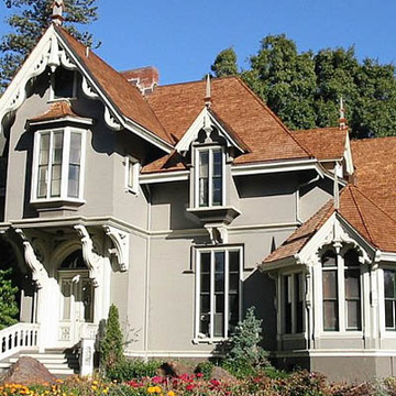 Regular moss mansion 720x400